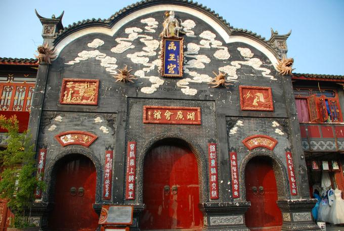 周深参加腾讯年会，再唱成名作《大鱼》，瞬间梦回《中国新歌声》舞台